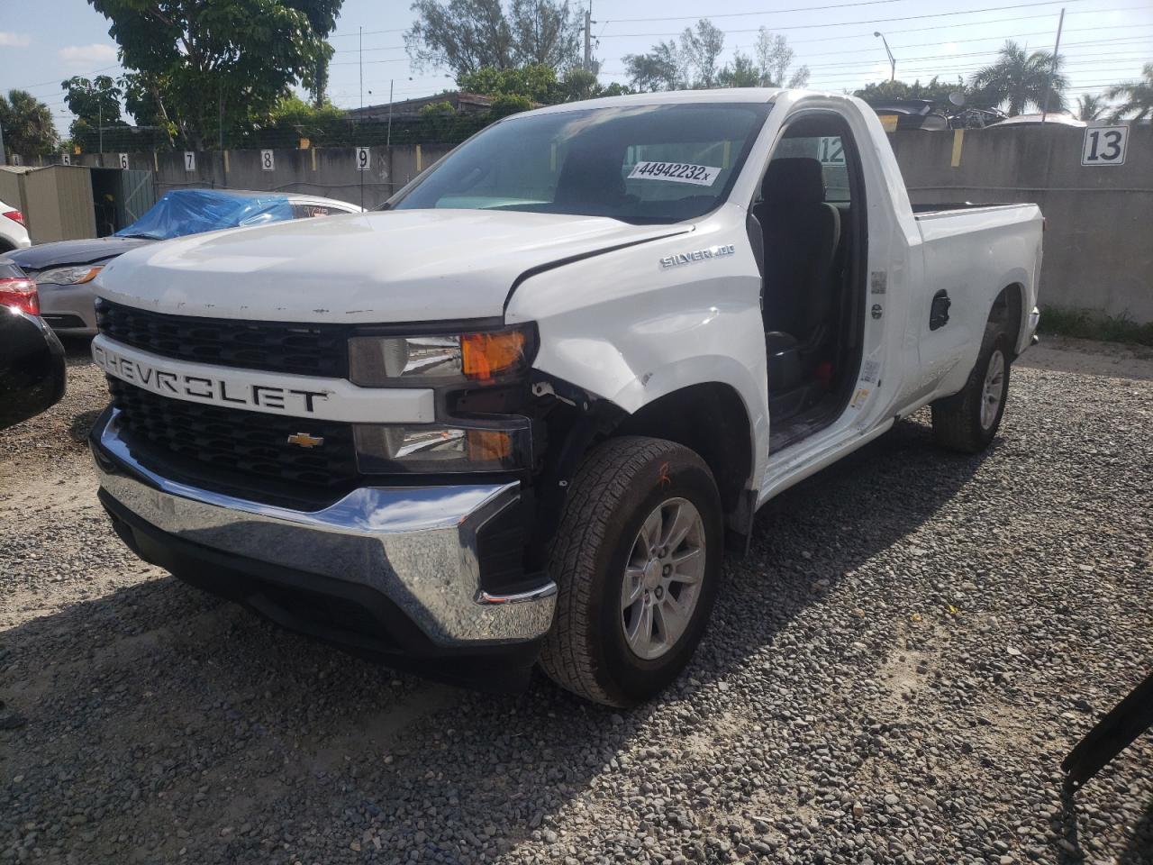 Photo 2 from auction – 2021 CHEVROLET SILVERADO with VIN 3GCNWAEF5MG326045