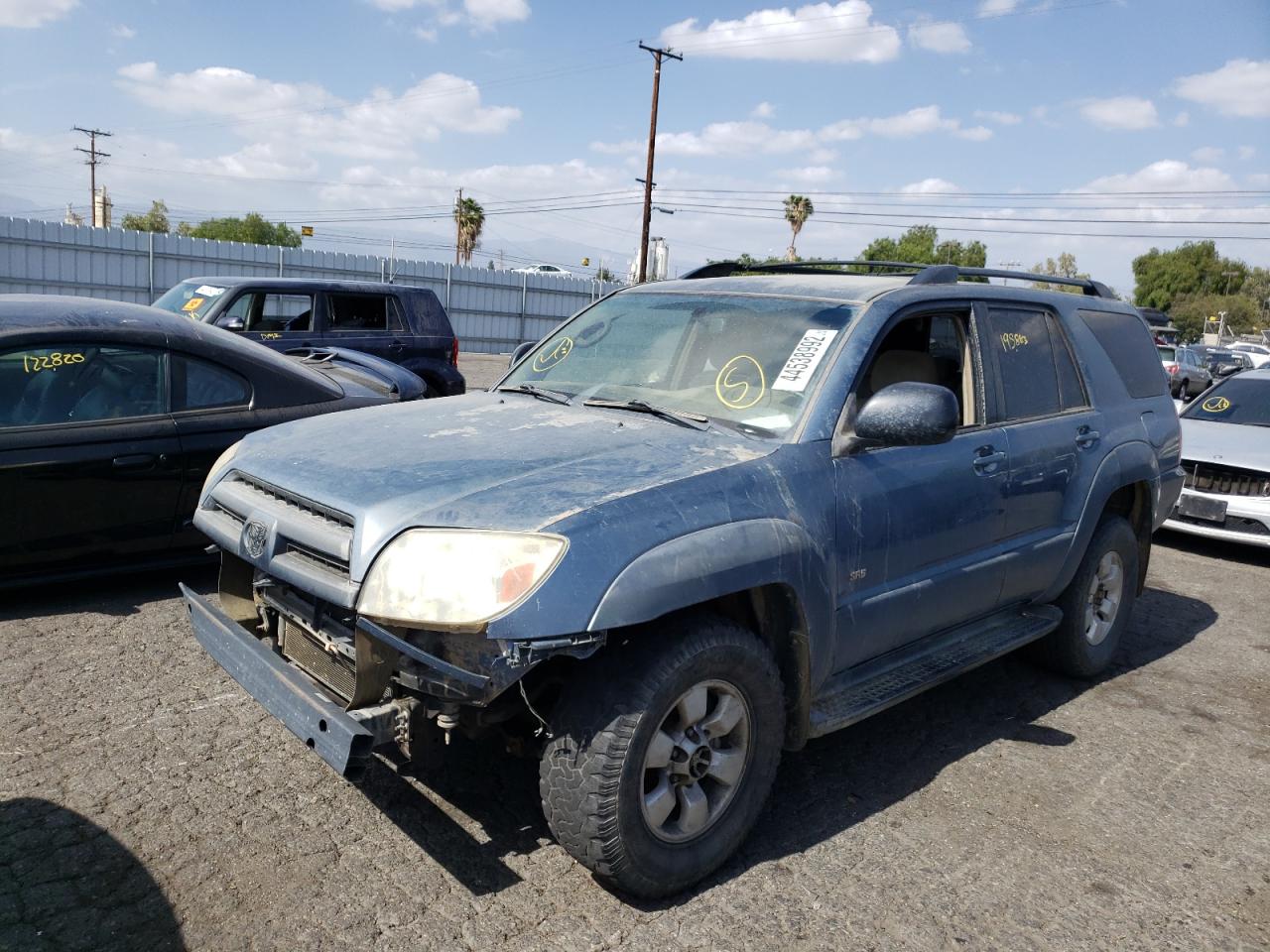 Photo 2 from auction – 2003 TOYOTA 4RUNNER SR with VIN JTEZU14RX30013607