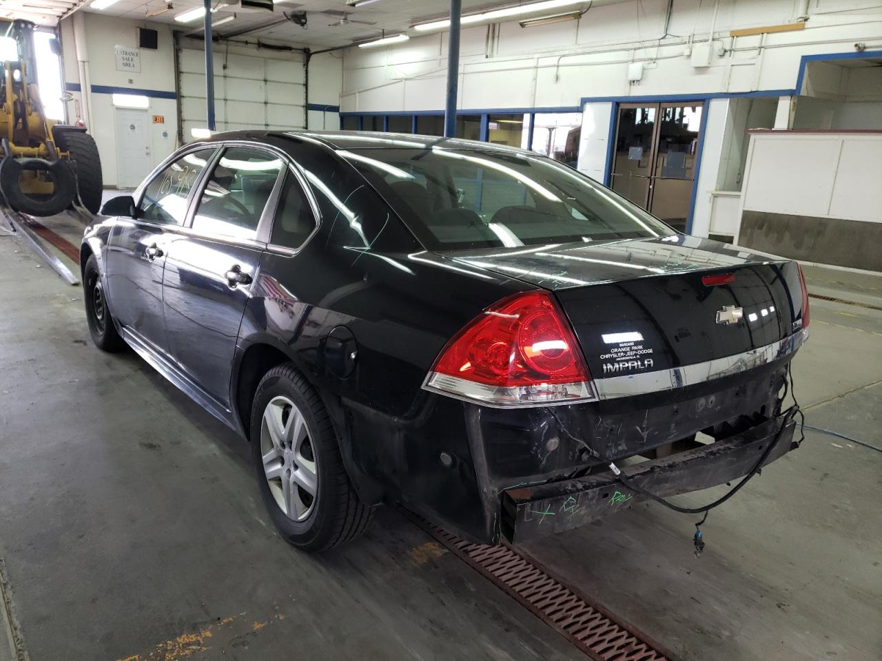 Photo 3 from auction – 2010 CHEVROLET IMPALA LS with VIN 2G1WA5EKXA1103097