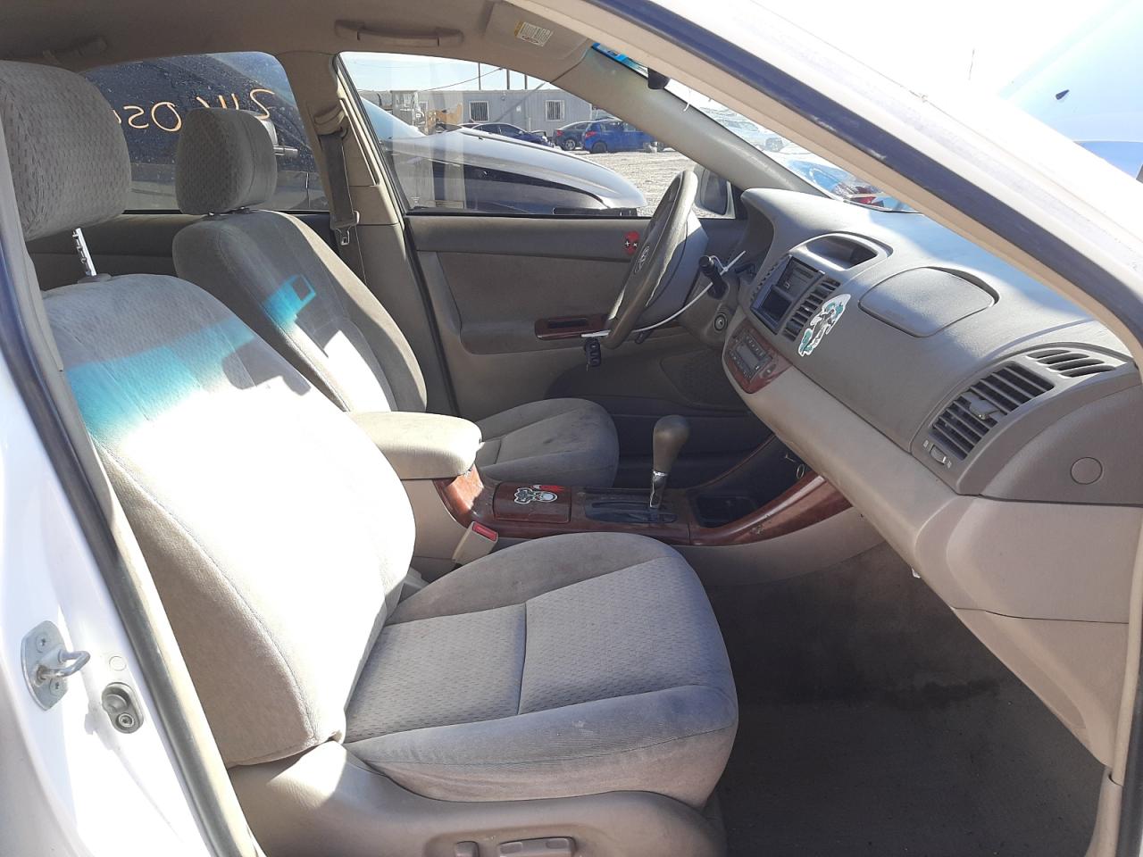 Photo 5 from auction – 2003 TOYOTA CAMRY LE with VIN 4T1BE32K03U155960