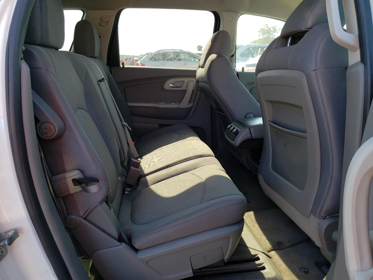 Photo 18 from auction – 2012 CHEVROLET TRAVERSE L with VIN 1GNKRFED9CJ227352