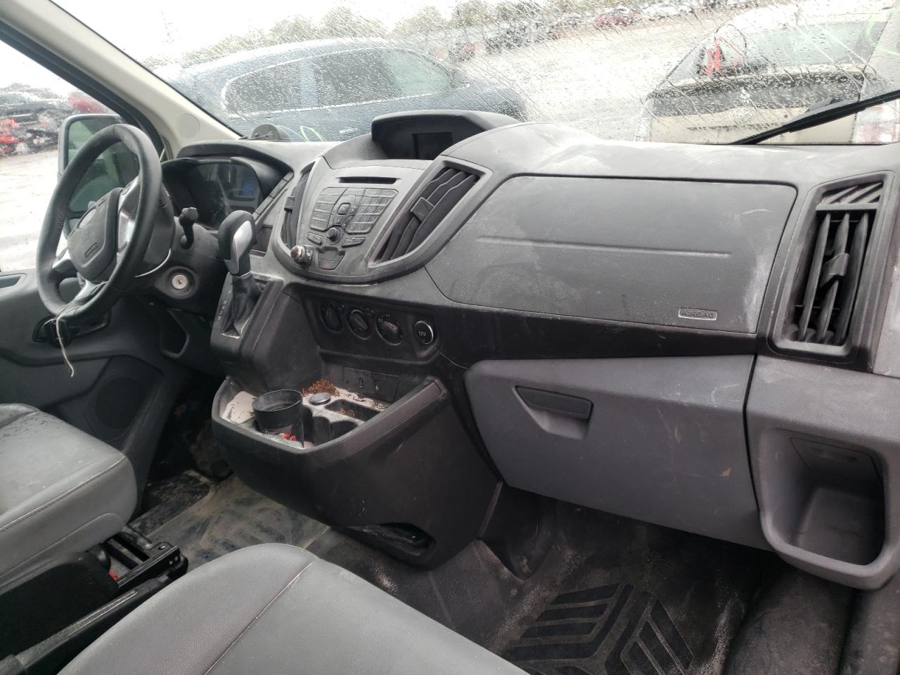 Photo 9 from auction – 2016 FORD TRANSIT T- with VIN 1FTYR2CM0GKA88226
