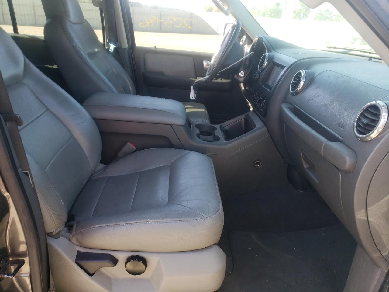 Photo 5 from auction – 2003 FORD EXPEDITION with VIN 1FMRU15L53LA32591