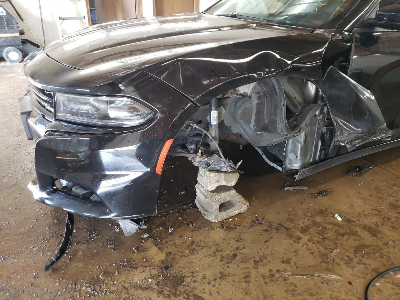Photo 9 from auction – 2016 DODGE CHARGER SX with VIN 2C3CDXHG6GH310644