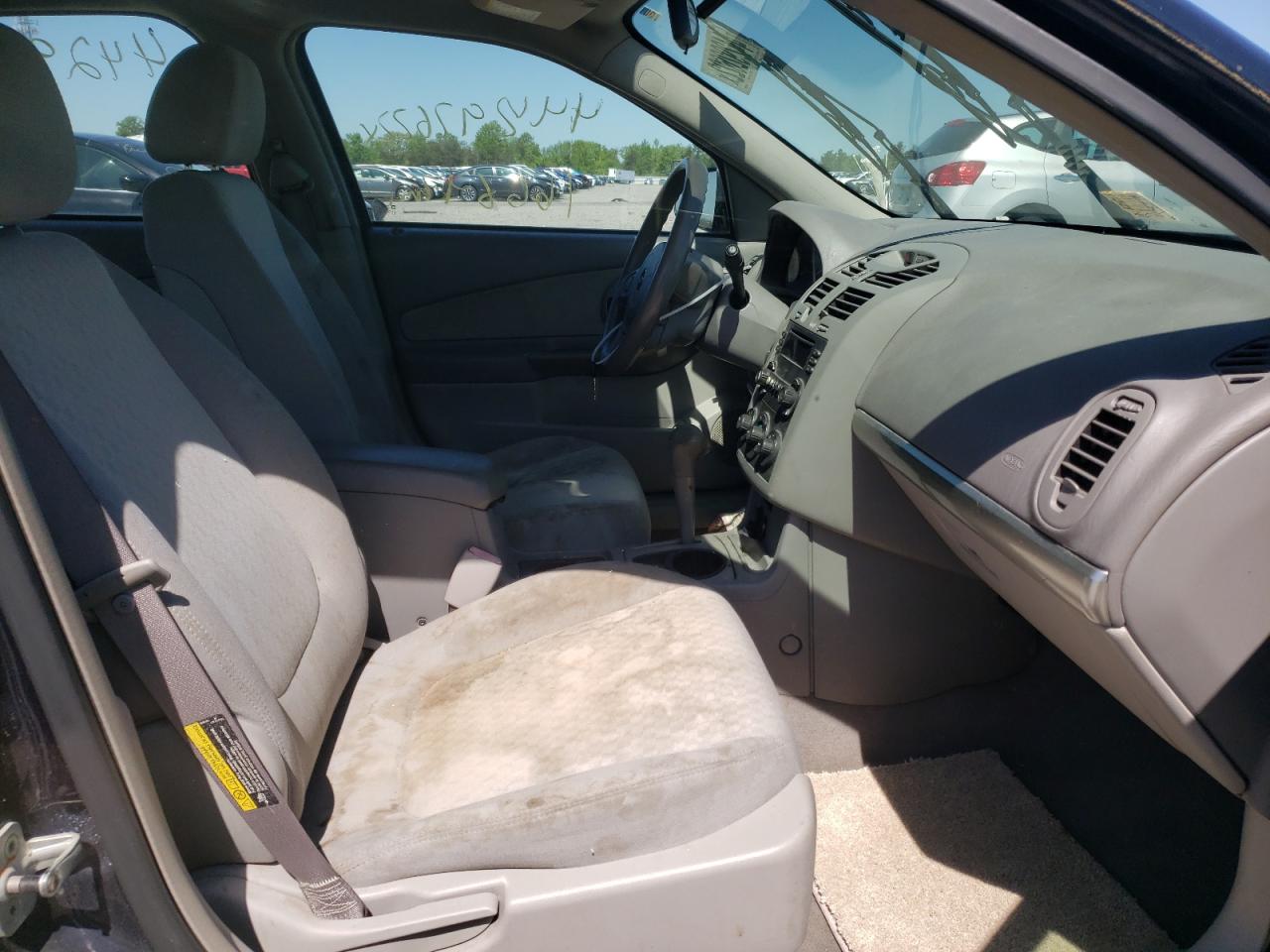 Photo 5 from auction – 2005 CHEVROLET MALIBU with VIN 1G1ZS52F65F281878