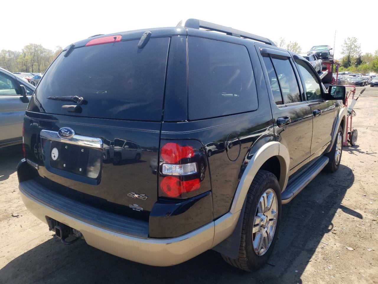 Photo 4 from auction – 2010 FORD EXPLORER E with VIN 1FMEU7EE1AUA26989