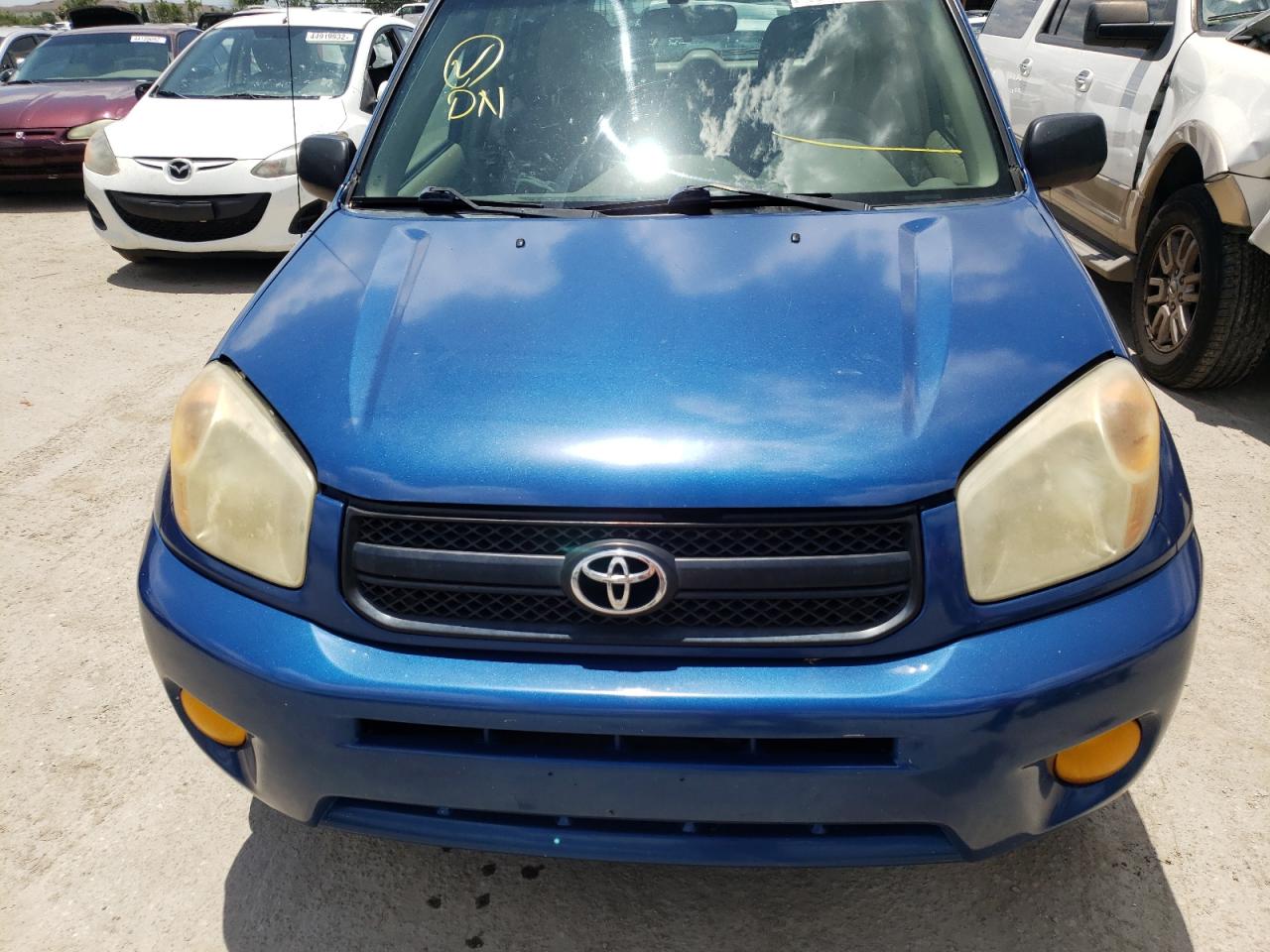 Photo 9 from auction – 2005 TOYOTA RAV4 with VIN JTEGD20V150050290