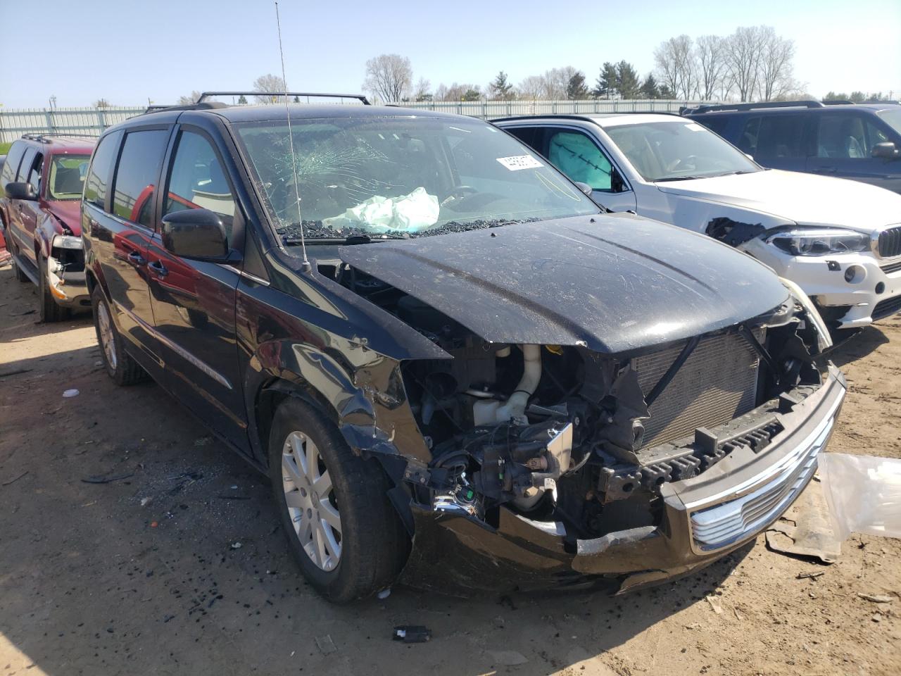 Photo 1 from auction – 2014 CHRYSLER TOWN & COU with VIN 2C4RC1BG8ER160476