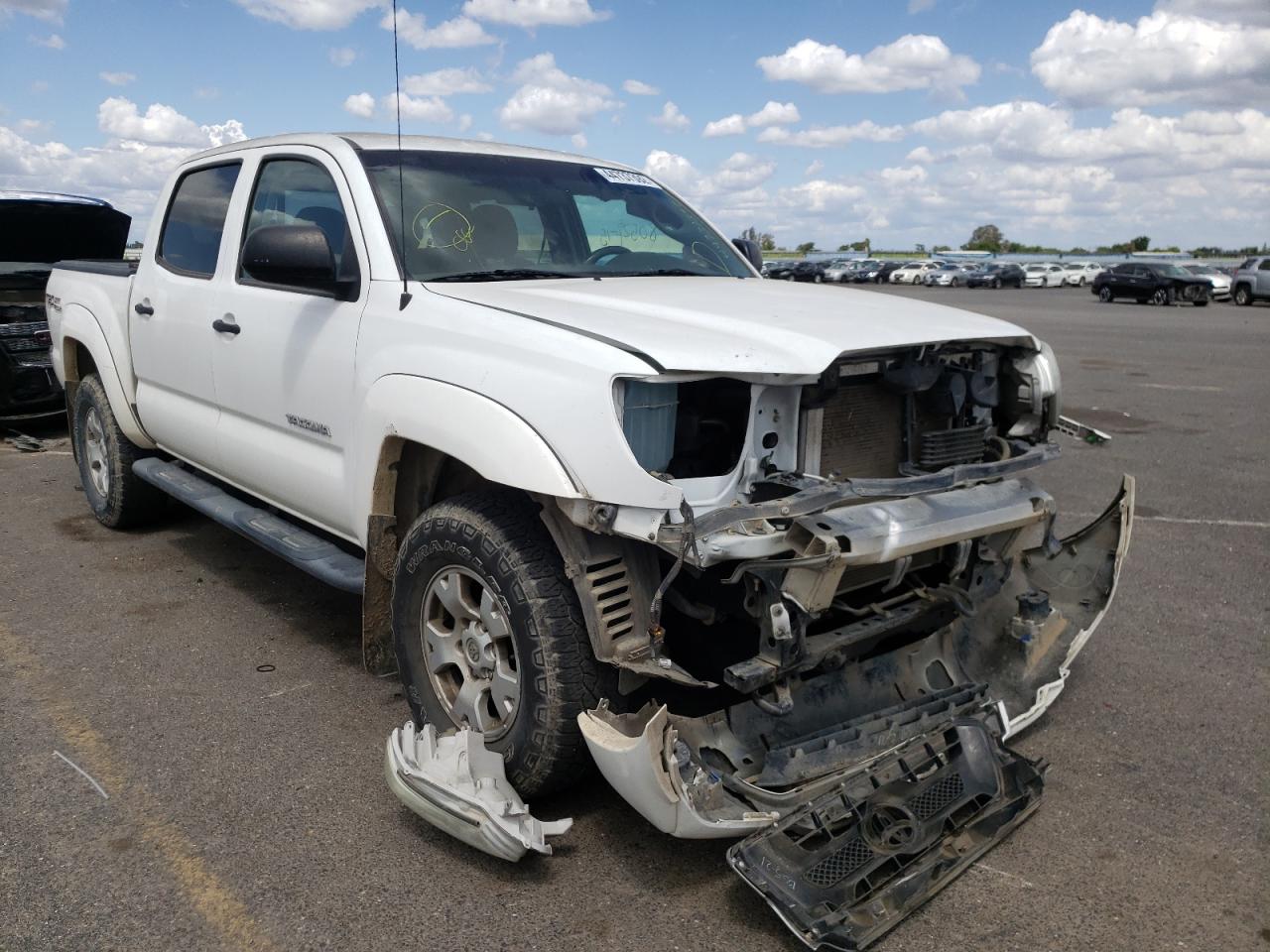 TOYOTA TACOMA DOU 2015 with VIN 3TMLU4EN5FM197945 - Photo from auction