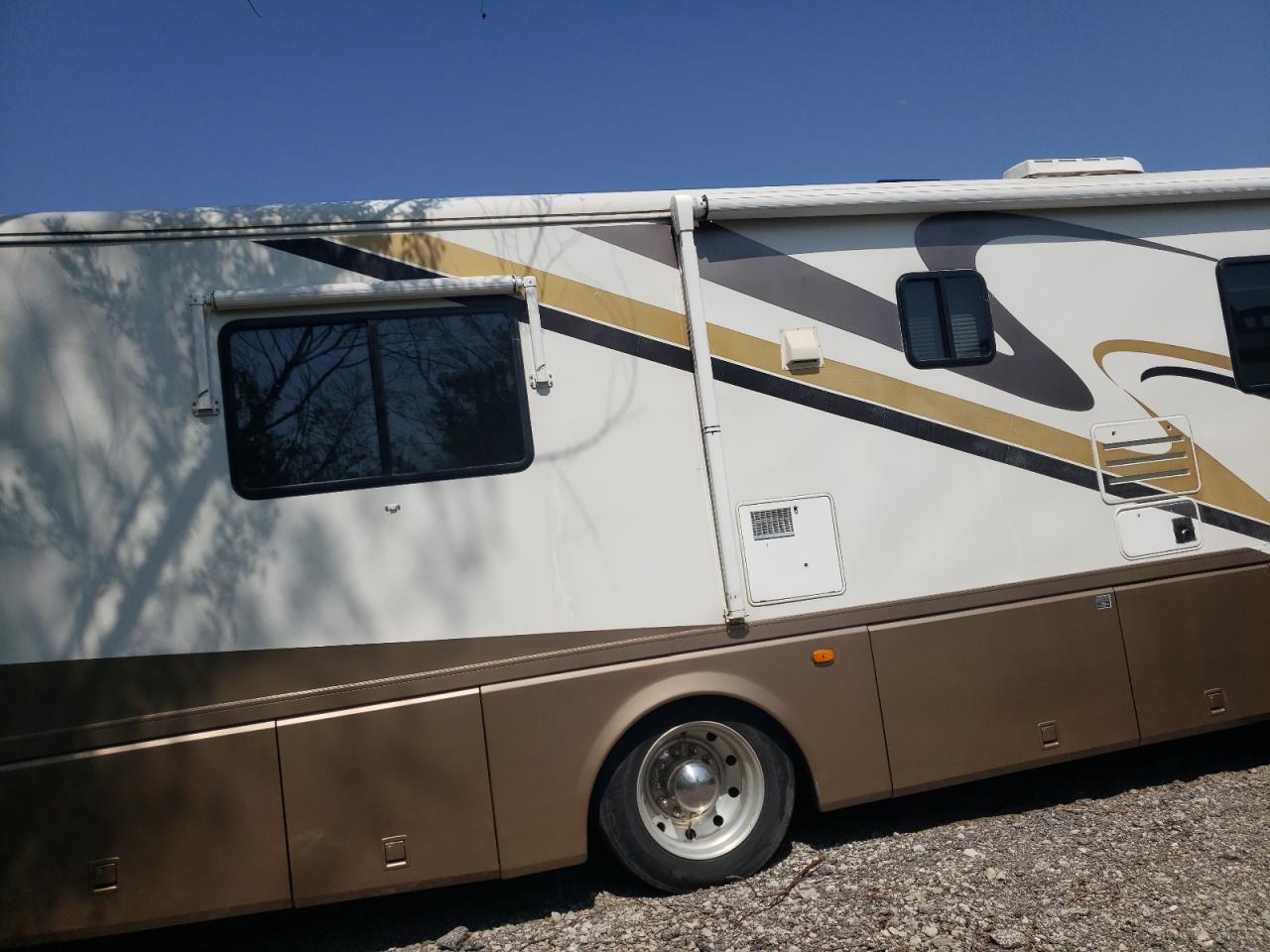 Photo 4 from auction – 2000 ROAD DYANASTER with VIN 1RF120512Y2009615