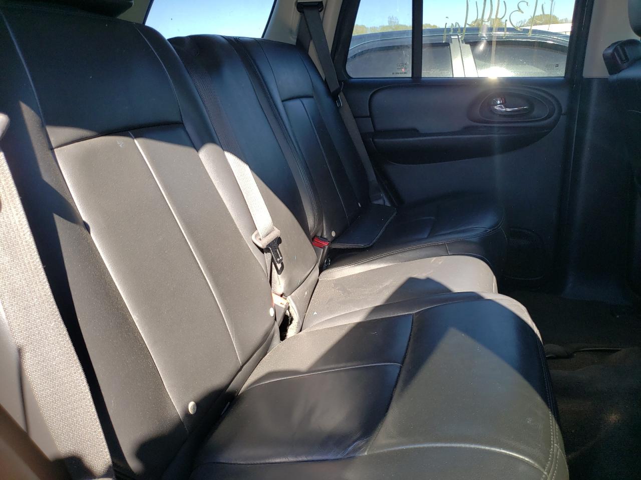 Photo 6 from auction – 2007 CHEVROLET TRAILBLAZE with VIN 1GNDT13S272295992