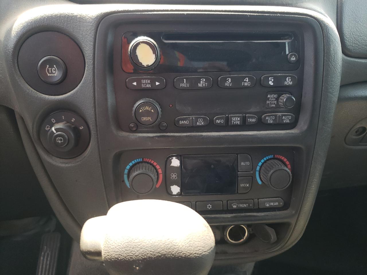 Photo 9 from auction – 2004 CHEVROLET TRAILBLAZE with VIN 1GNES16S246236870