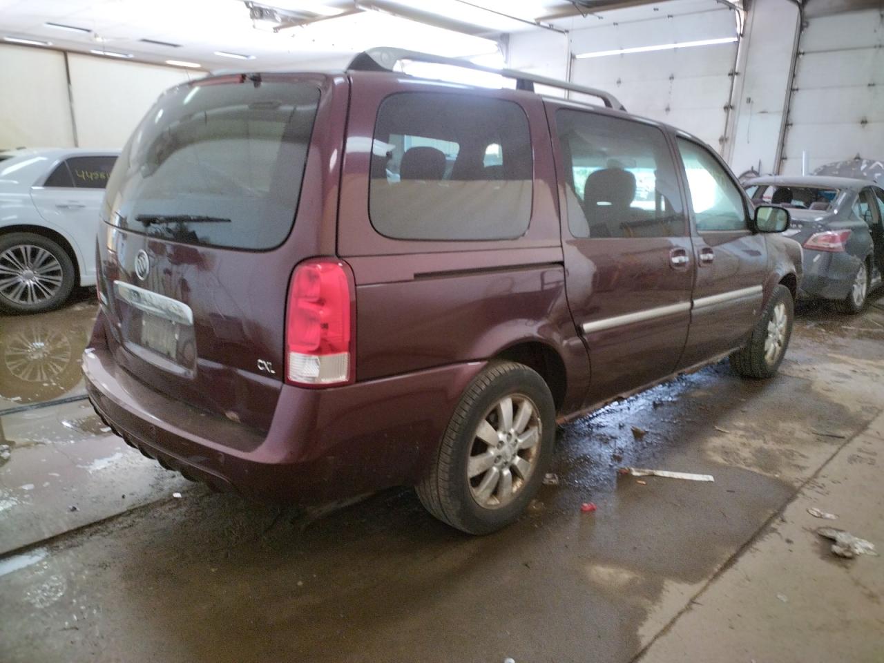 Photo 4 from auction – 2007 BUICK TERRAZA with VIN 5GADV33187D102224