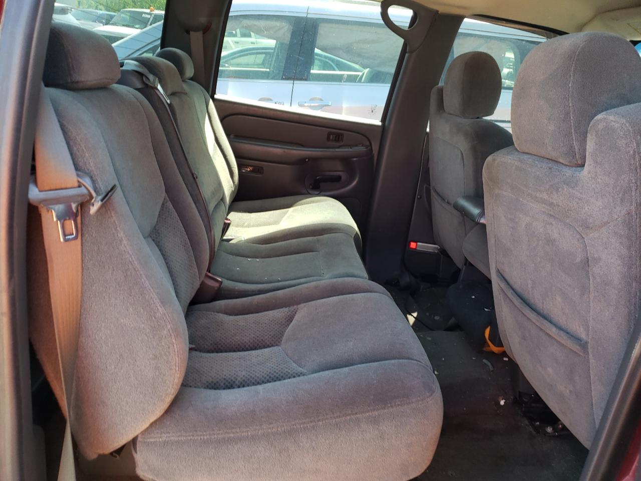 Photo 6 from auction – 2005 CHEVROLET SILVERADO with VIN 2GCEK13T851164944