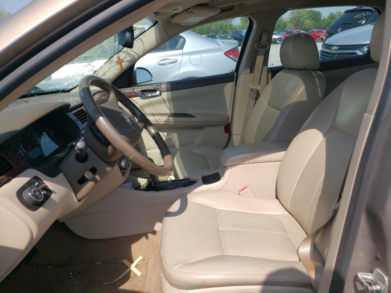Photo 19 from auction – 2006 CHEVROLET IMPALA LTZ with VIN 2G1WU581869248495