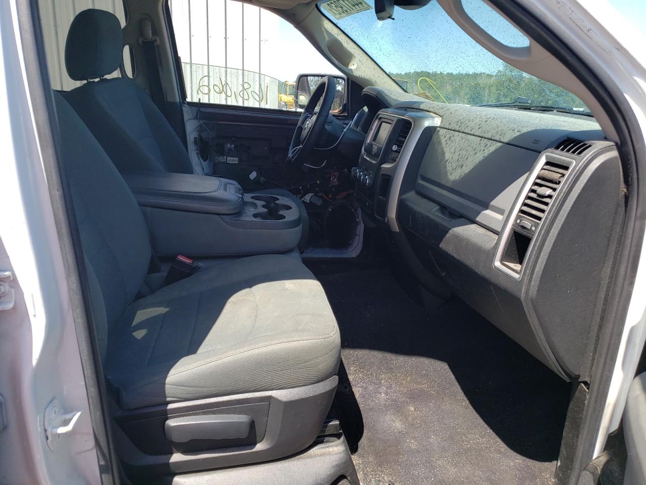 Photo 5 from auction – 2015 RAM 1500 SLT with VIN 1C6RR6GG3FS517090