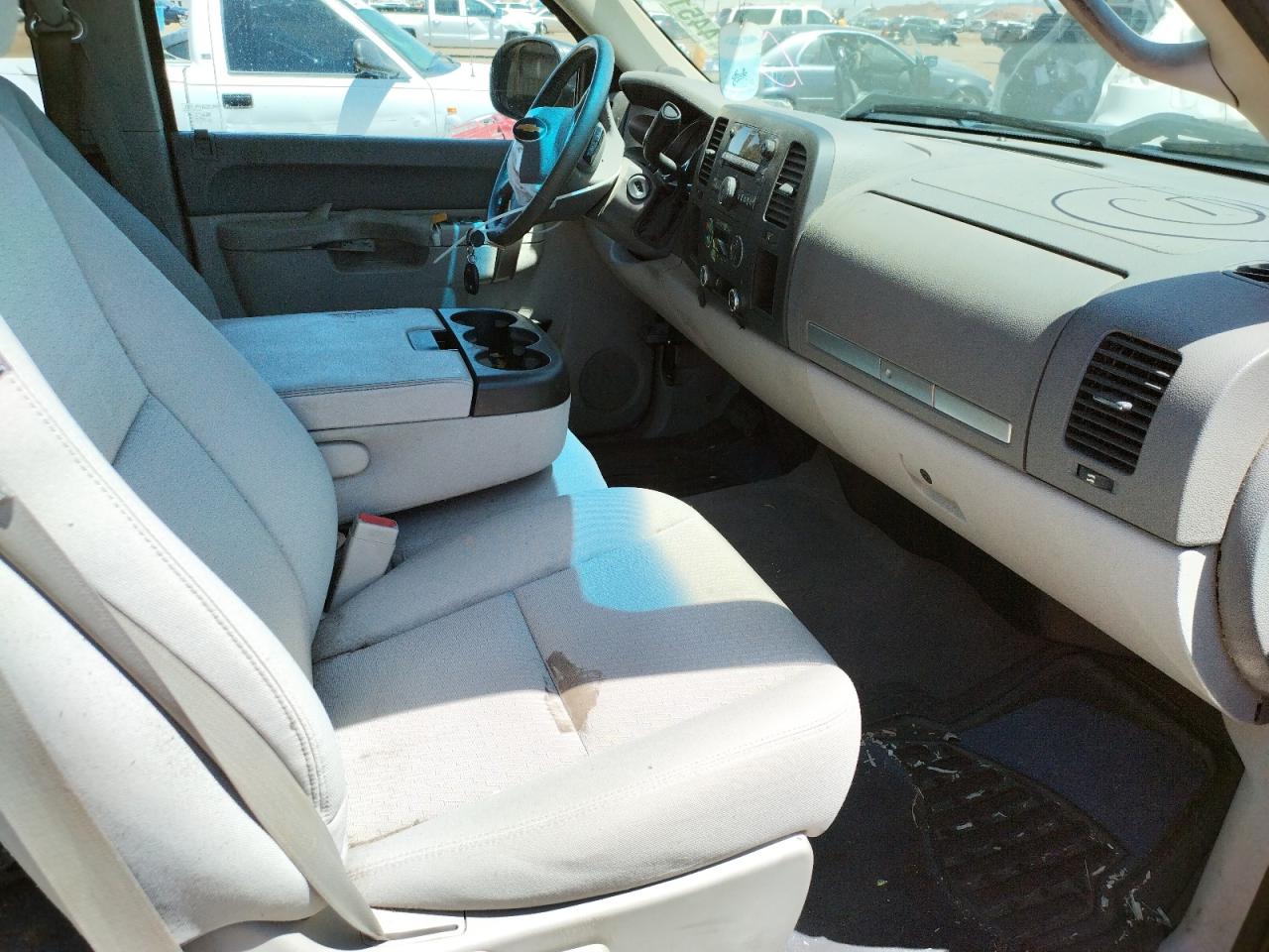 Photo 5 from auction – 2013 CHEVROLET SILVERADO with VIN 1GCRCSE0XDZ331219