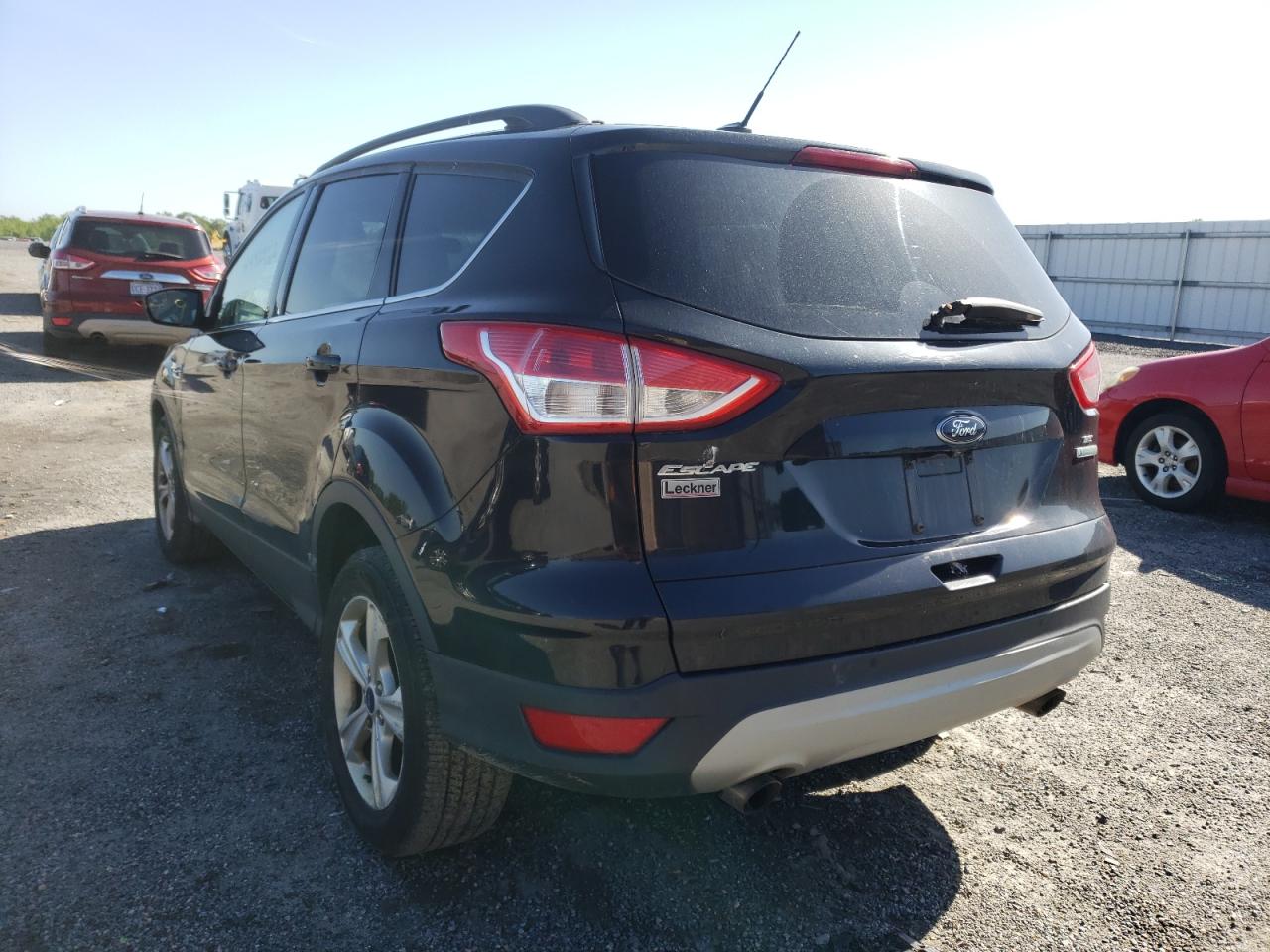 Photo 3 from auction – 2015 FORD ESCAPE SE with VIN 1FMCU0G93FUB59596