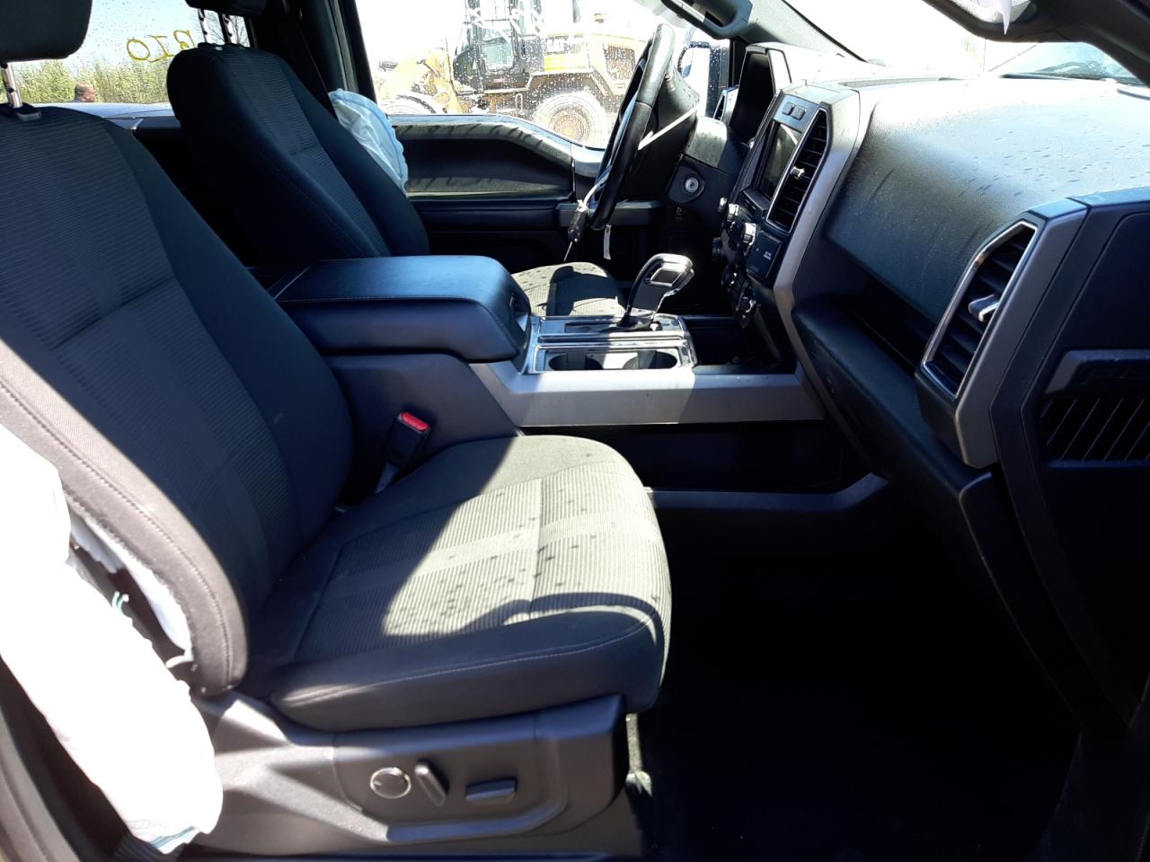 Photo 5 from auction – 2017 FORD F150 SUPER with VIN 1FTEW1EG0HFB88687
