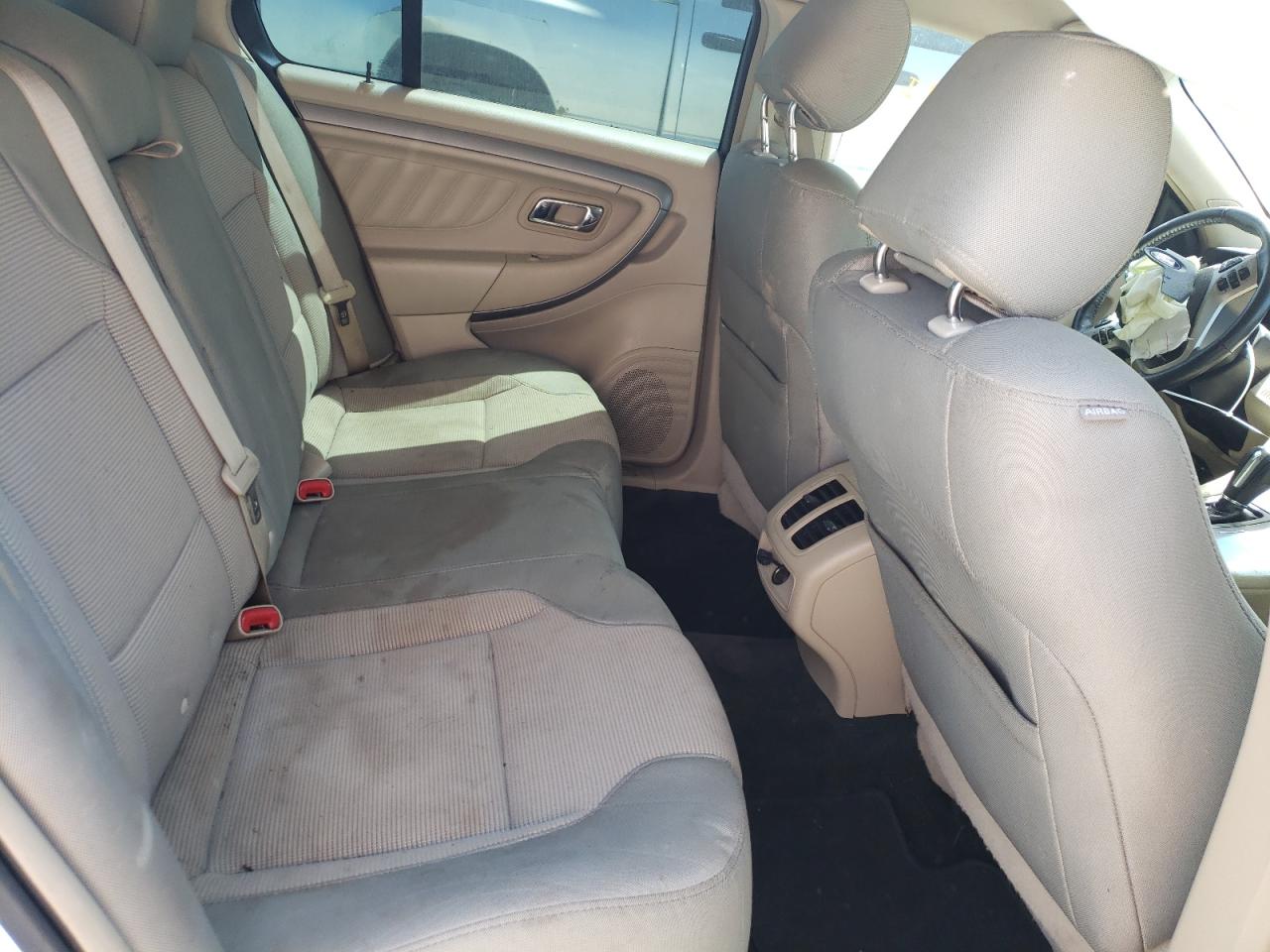 Photo 6 from auction – 2013 FORD TAURUS SEL with VIN 1FAHP2E88DG230199