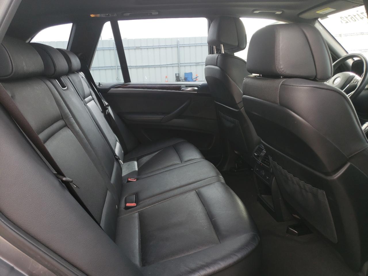 Photo 6 from auction – 2010 BMW X5 XDRIVE4 with VIN 5UXFE8C53AL312667