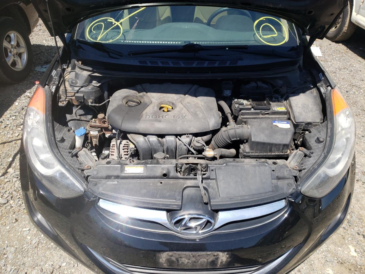 Photo 12 from auction – 2011 HYUNDAI ELANTRA GL with VIN KMHDH4AE7BU086569