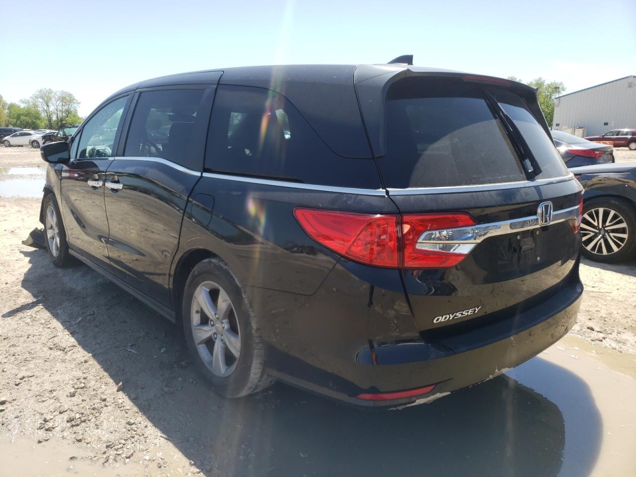 Photo 12 from auction – 2018 HONDA ODYSSEY EX with VIN 5FNRL6H72JB102258