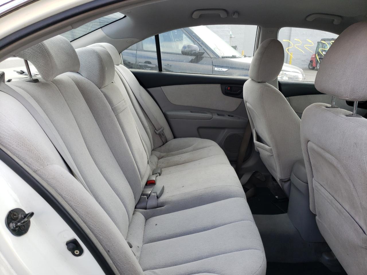Photo 6 from auction – 2007 KIA OPTIMA LX with VIN KNAGE124775097648