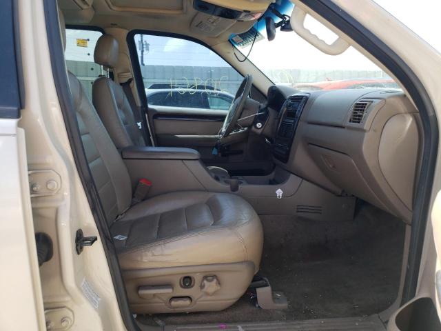 Photo 5 from auction – 2005 FORD EXPLORER L with VIN 1FMDU75KX5ZA77062