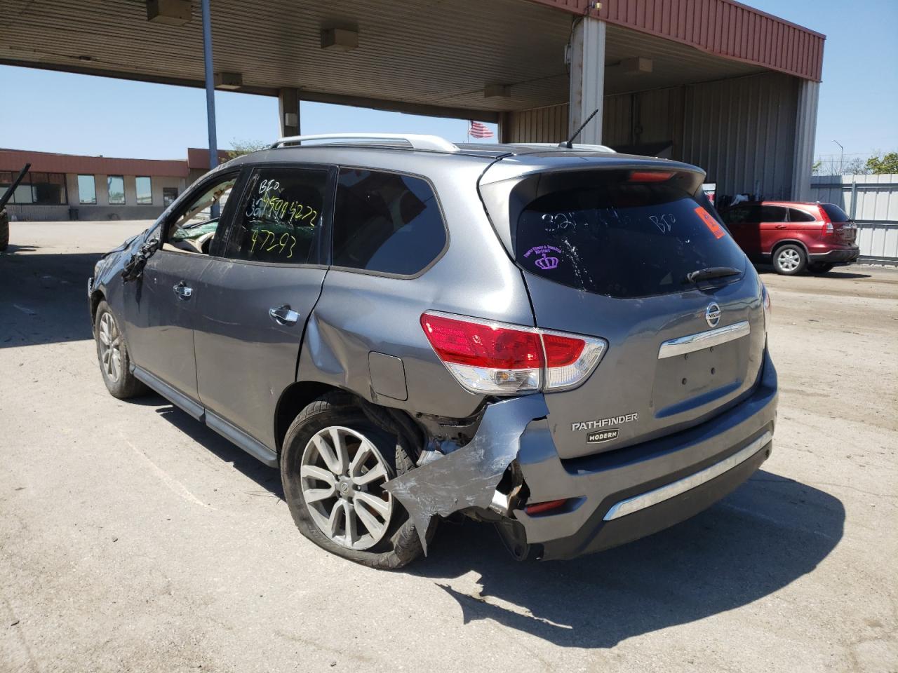 Photo 3 from auction – 2015 NISSAN PATHFINDER with VIN 5N1AR2MN1FC693708