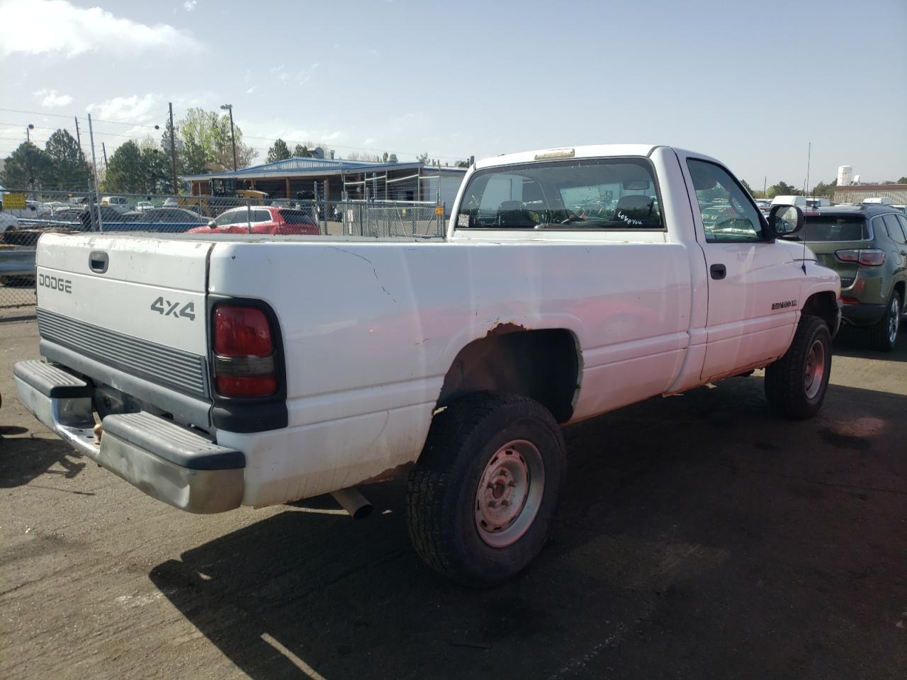 Photo 4 from auction – 2000 DODGE RAM 1500 with VIN 1B7HF16Y7YS526632