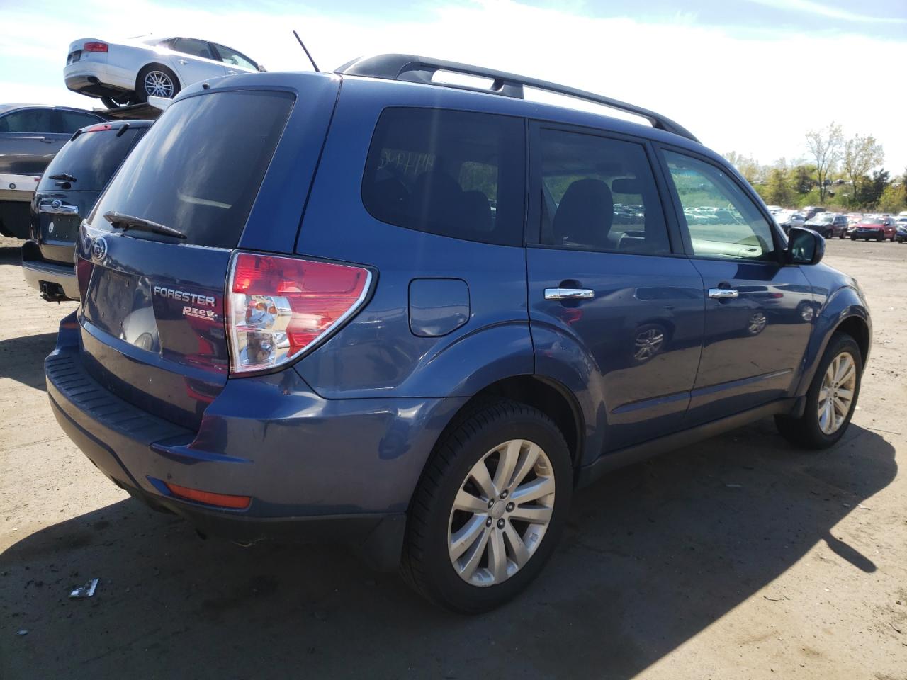 Photo 4 from auction – 2013 SUBARU FORESTER 2 with VIN JF2SHACC3DH410930
