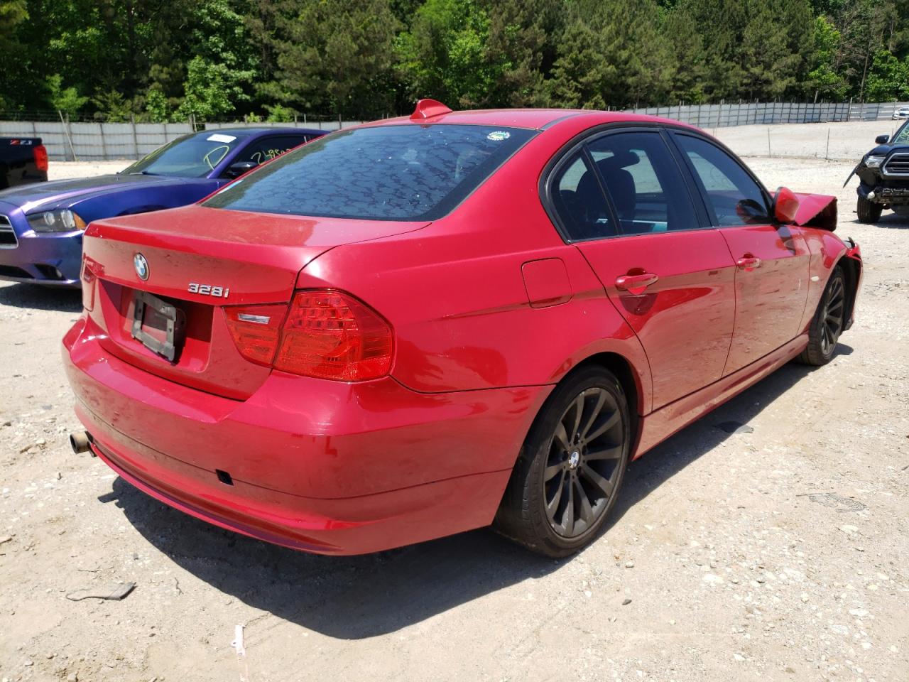 Photo 4 from auction – 2011 BMW 328 I with VIN WBAPH7C53BE131417