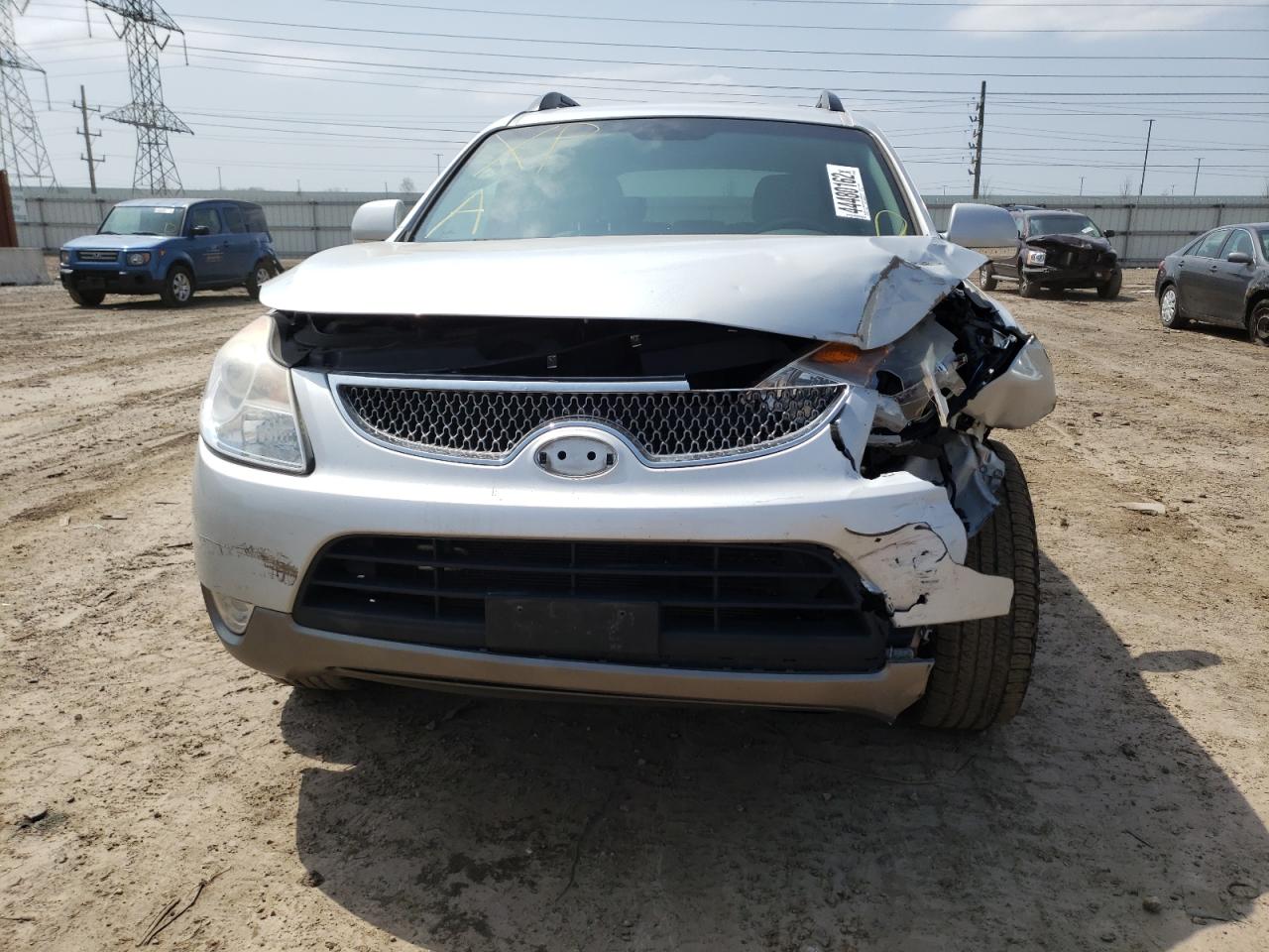 Photo 9 from auction – 2011 HYUNDAI VERACRUZ G with VIN KM8NU4CC0BU150155