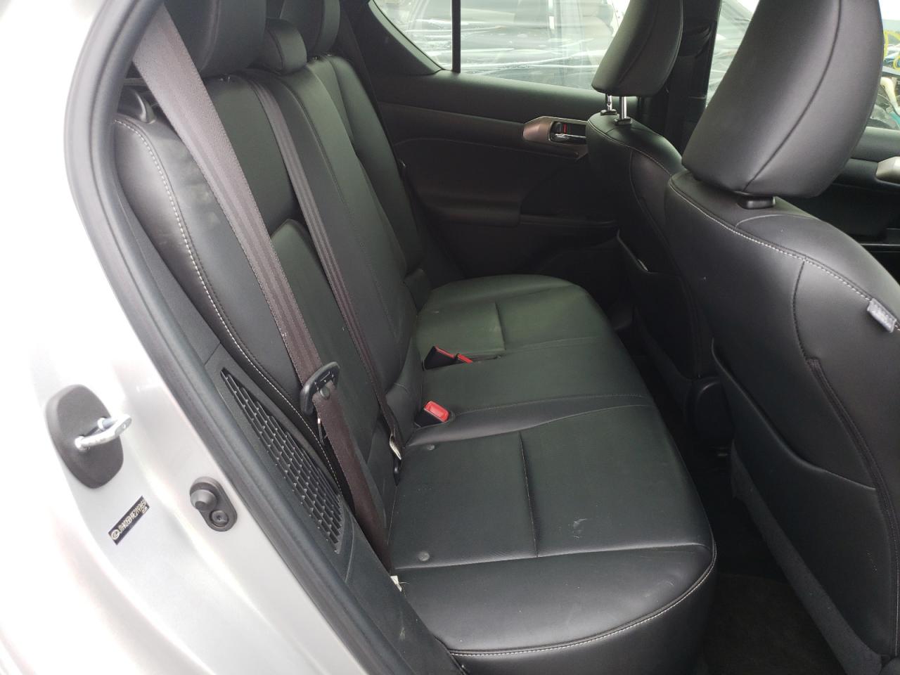 Photo 6 from auction – 2014 LEXUS CT 200 with VIN JTHKD5BH9E2197659