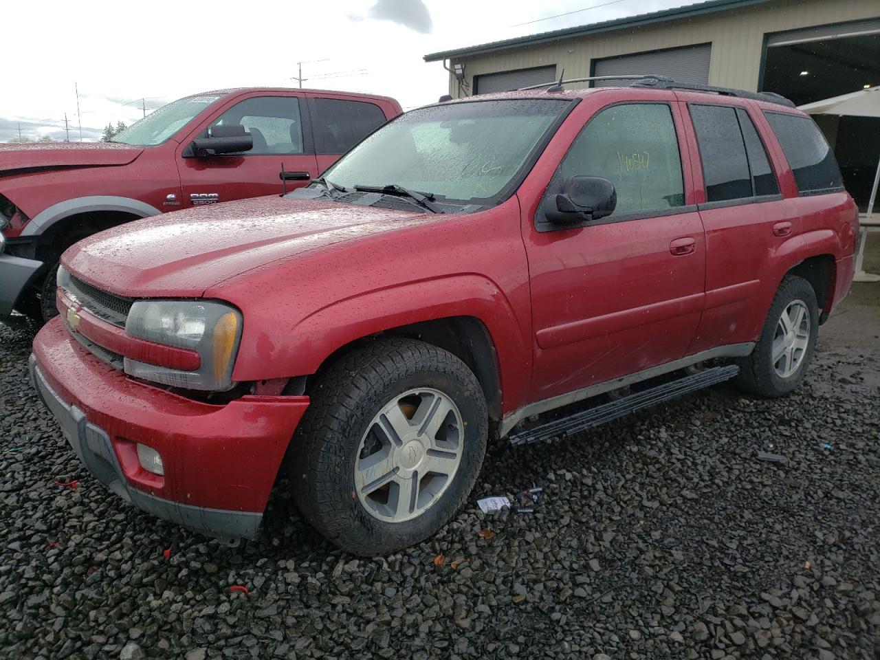 Photo 2 from auction – 2005 CHEVROLET TRAILBLAZE with VIN 1GNDT13S152295169