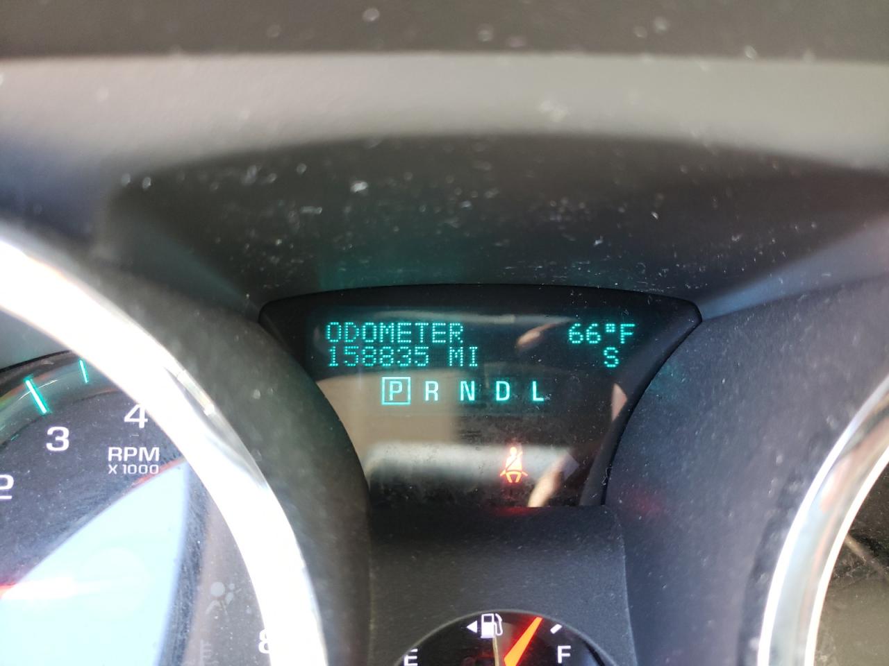 Photo 8 from auction – 2011 CHEVROLET TRAVERSE L with VIN 1GNKVJED6BJ272004