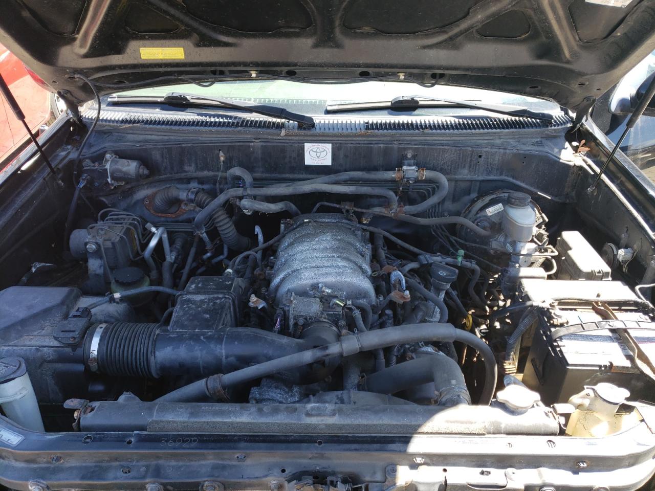 Photo 7 from auction – 2004 TOYOTA SEQUOIA LI with VIN 5TDBT48A54S229815