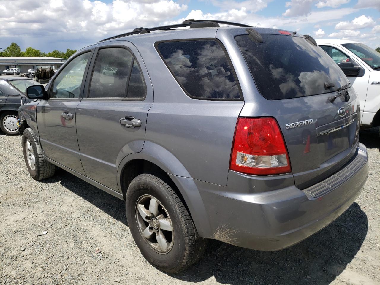 Photo 3 from auction – 2006 KIA SORENTO EX with VIN KNDJD733665542836