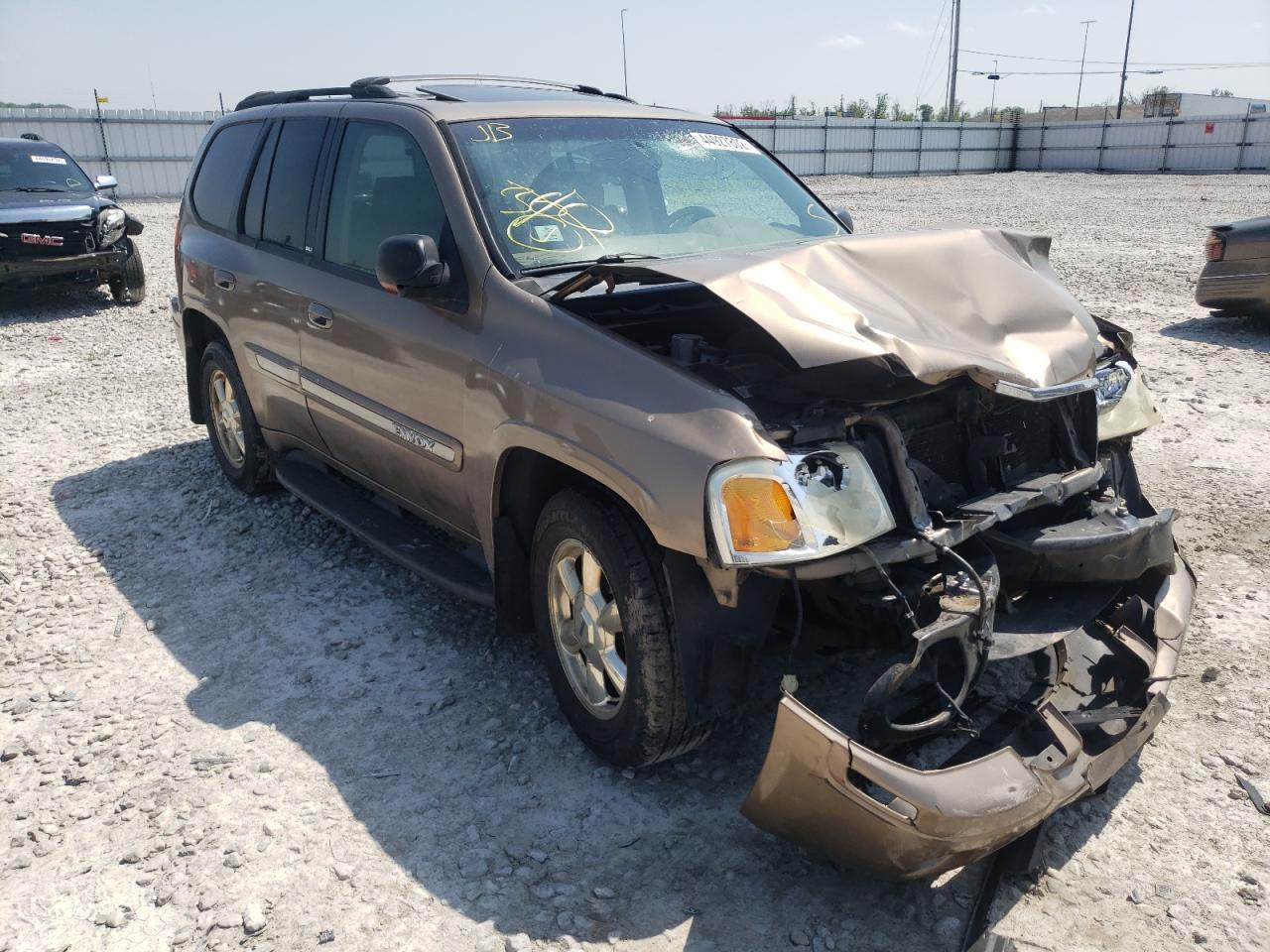GMC ENVOY 2002 with VIN 1GKDT13S722262587 - Photo from auction