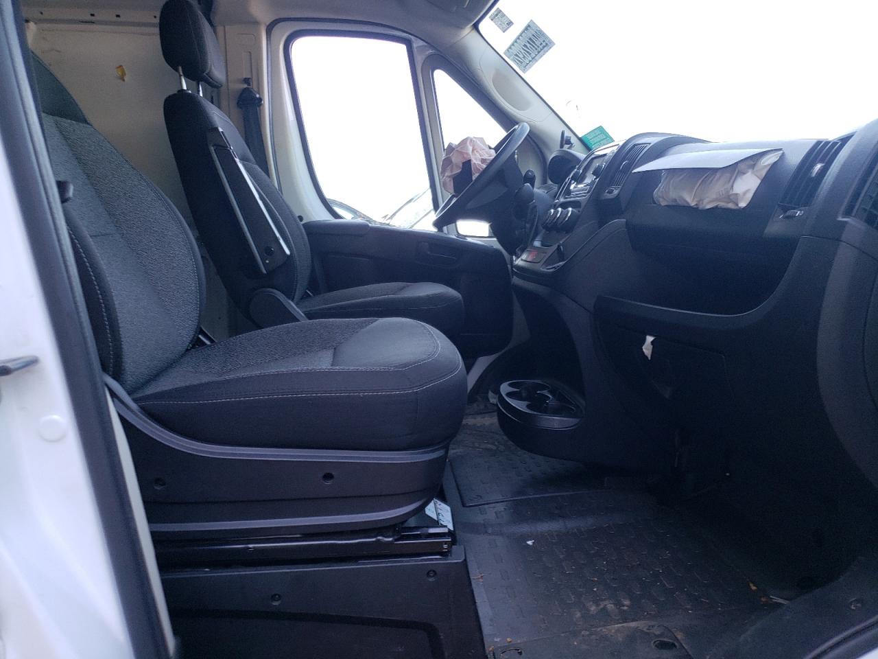 Photo 5 from auction – 2020 RAM PROMASTER with VIN 3C6TRVBG0LE113749