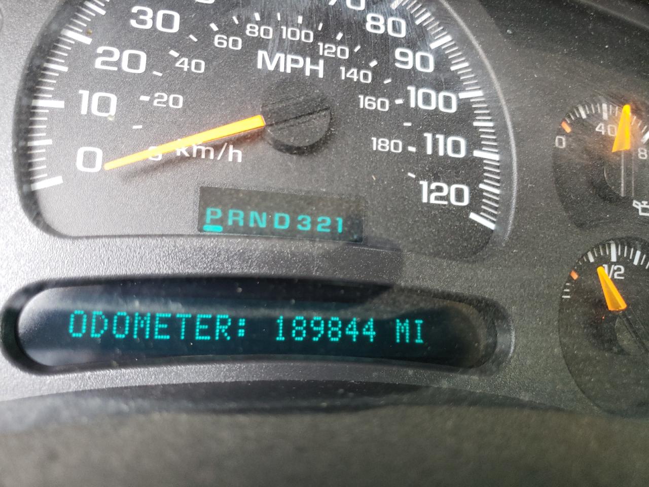 Photo 8 from auction – 2003 CHEVROLET SILVERADO with VIN 2GCEK19T731316247