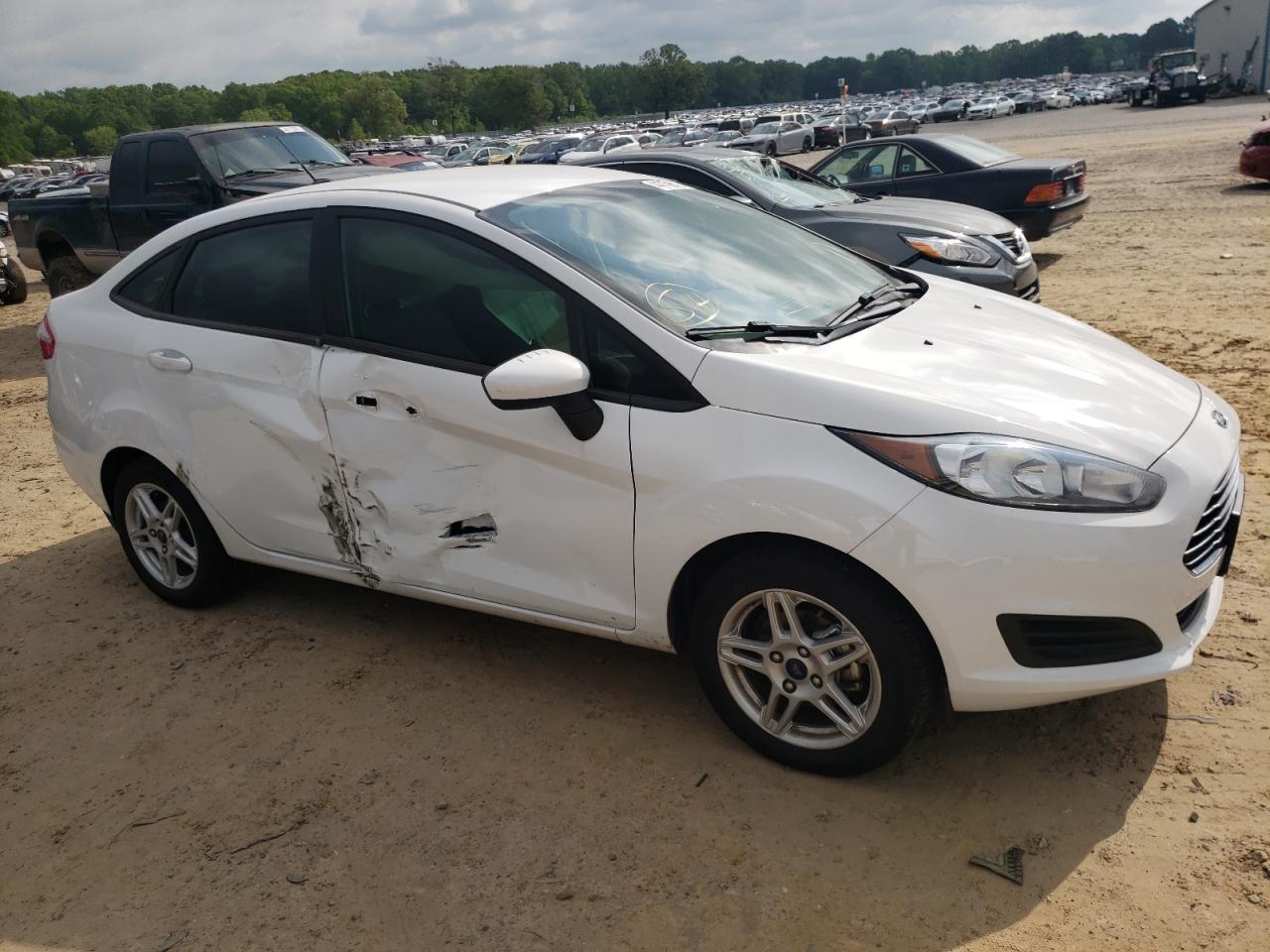 Photo 9 from auction – 2017 FORD FIESTA SE with VIN 3FADP4BJ7HM132438