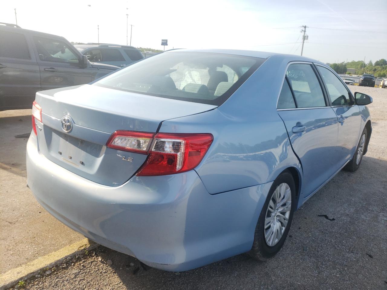 Photo 4 from auction – 2014 TOYOTA CAMRY L with VIN 4T4BF1FK4ER364722