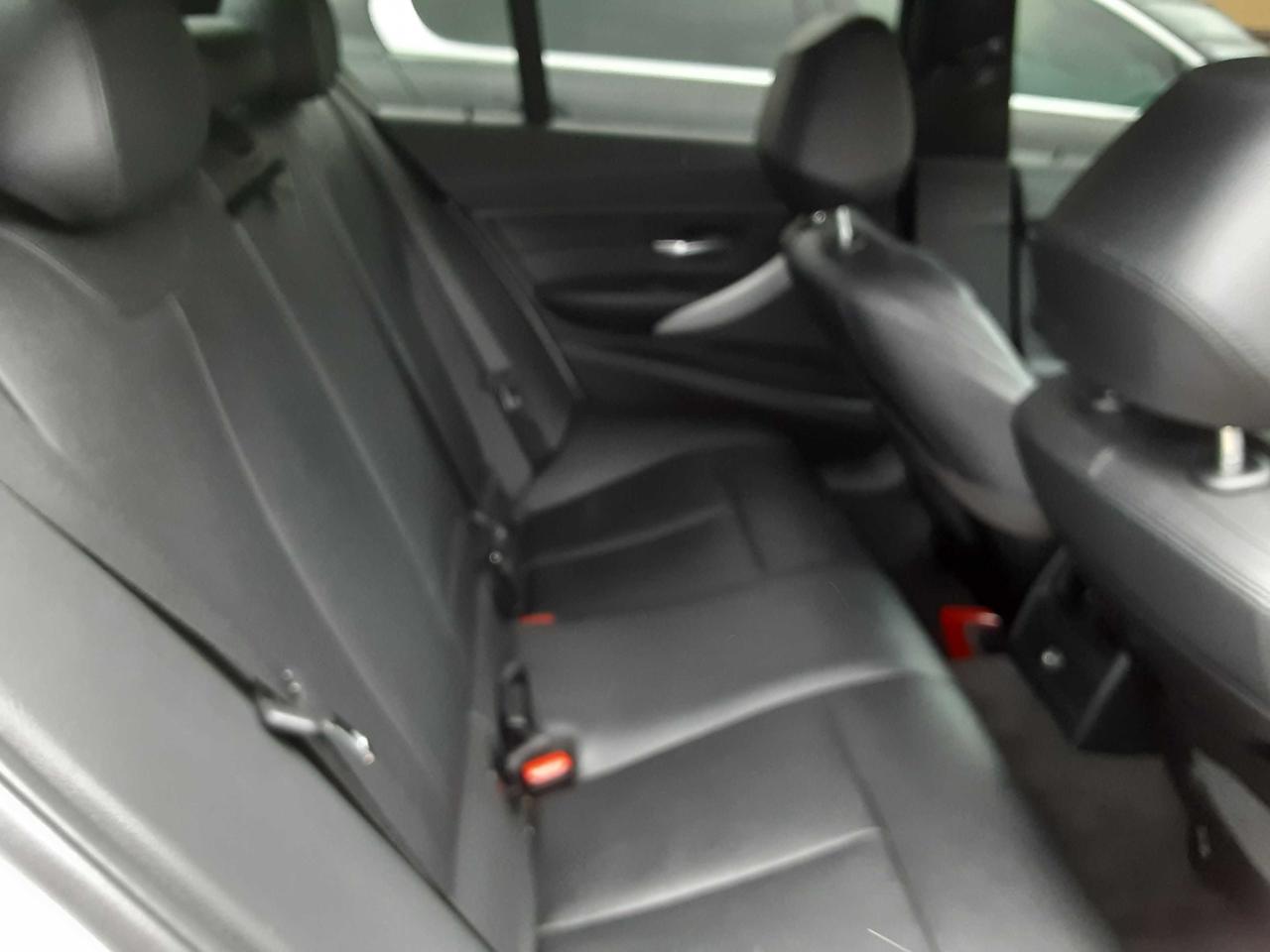 Photo 6 from auction – 2015 BMW 335 I with VIN WBA3A9G51FNS66684