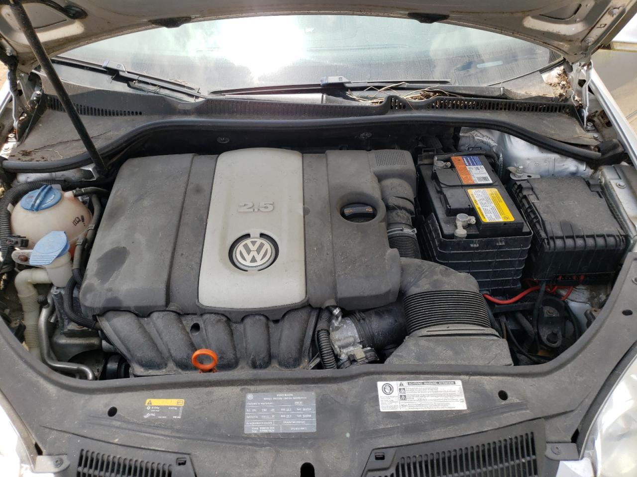 Photo 7 from auction – 2009 VOLKSWAGEN RABBIT with VIN WVWDA71K49W141283