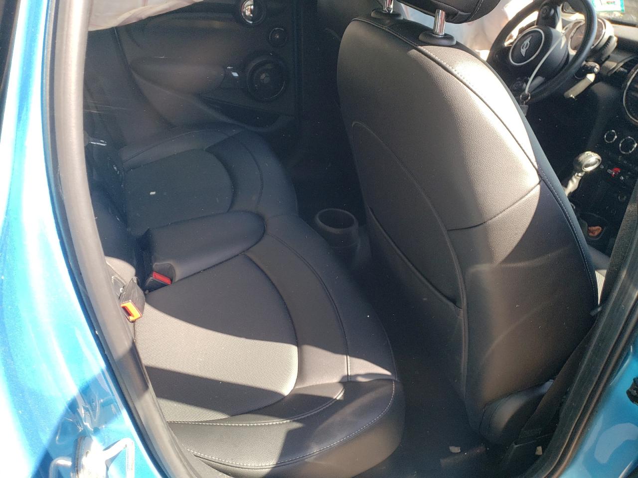 Photo 6 from auction – 2015 MINI COOPER with VIN WMWXS5C57FT833831