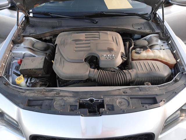 Photo 7 from auction – 2018 CHRYSLER 300 S with VIN 2C3CCABGXJH243501