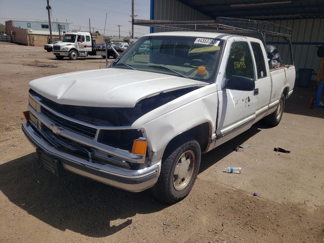 Photo 2 from auction – 1998 CHEVROLET GMT-400 C1 with VIN 1GCEC19W9WE150565