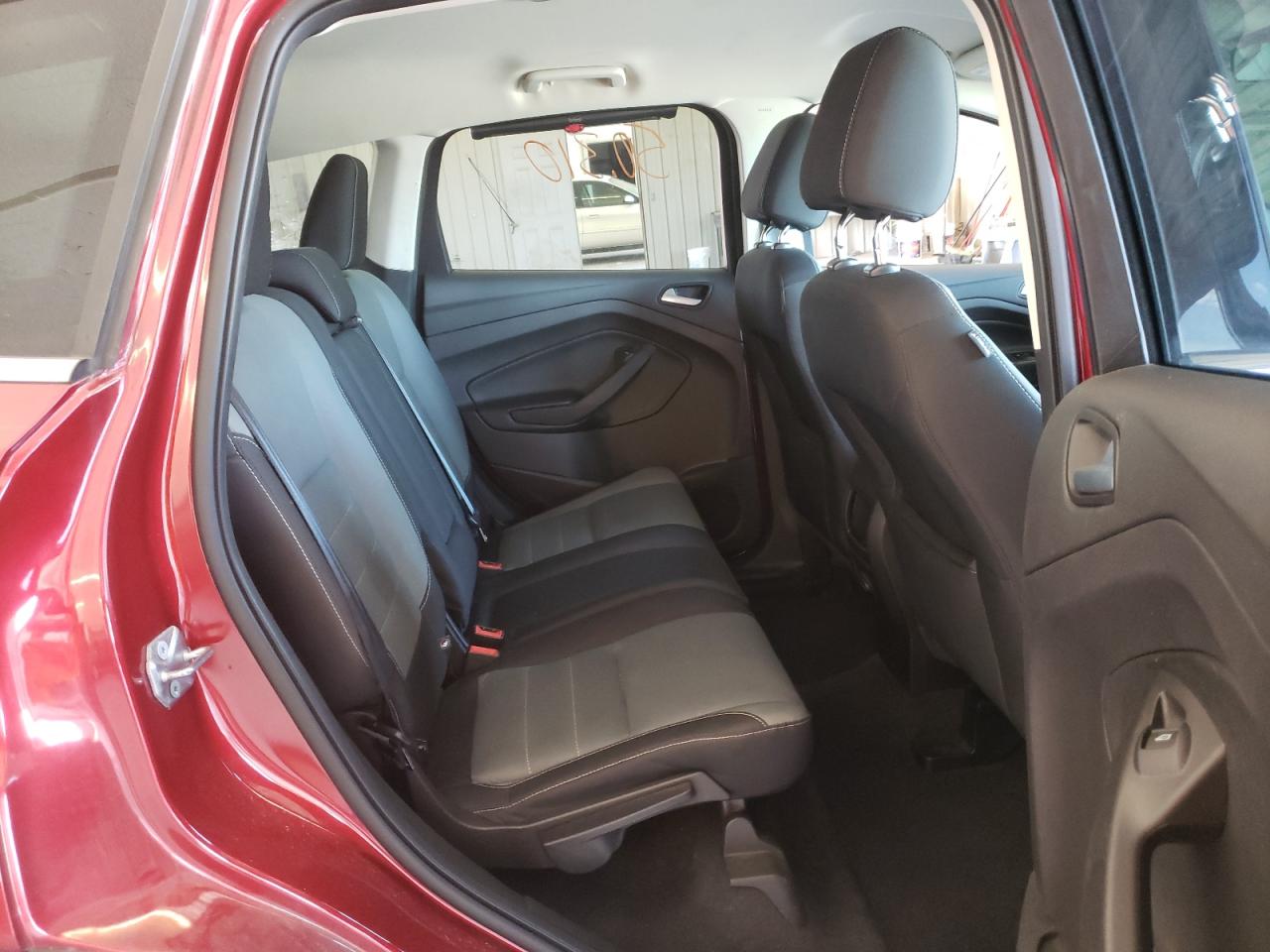 Photo 6 from auction – 2016 FORD ESCAPE SE with VIN 1FMCU9GX1GUC61189